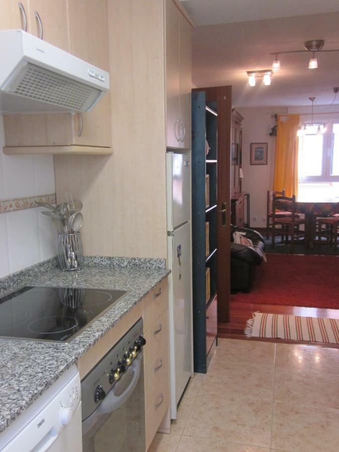 شقة Ea Playa Montana45'Guggemhein A 200M Andando Playa Y Del Centro Pueblo Ea المظهر الخارجي الصورة